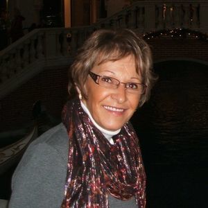 Meet your Posher, Pauline